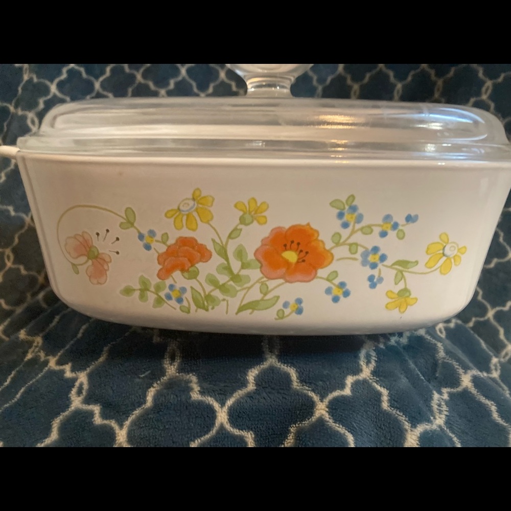 Vintage  wildflower pattern Corning Ware